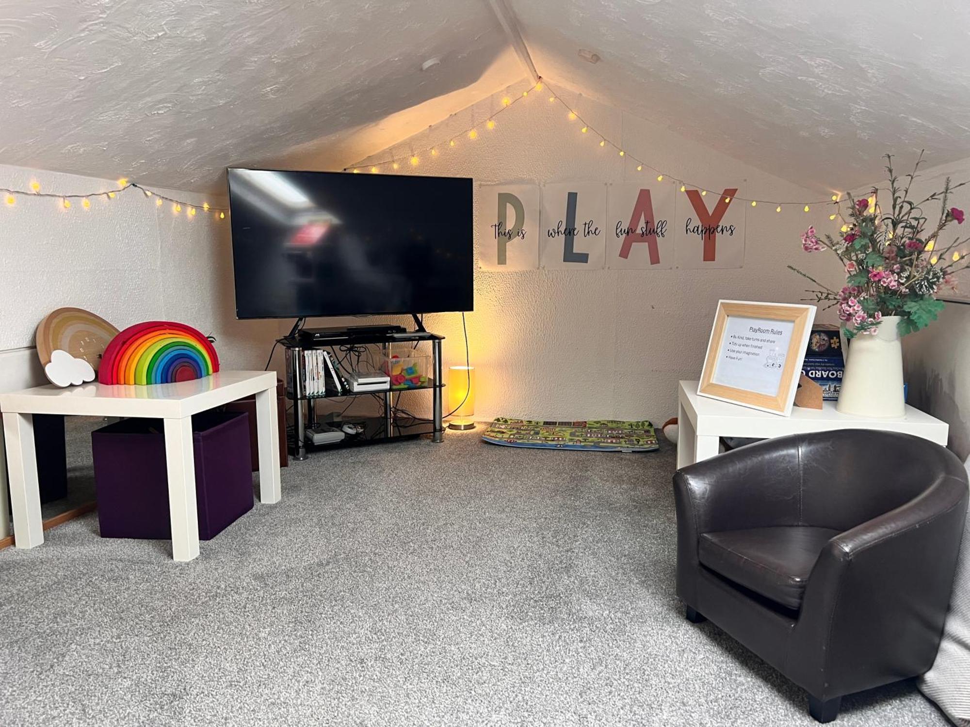 'blue Sky' 2 Bedroom Enclosed Garden Parking Wifi Holiday home